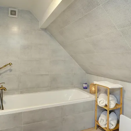 Rozmaring Vendeghaz Pensionat 3*