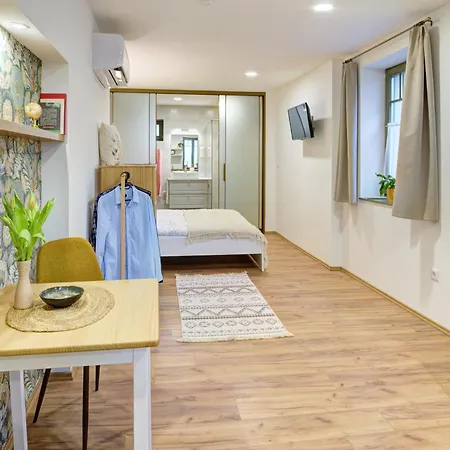 Rozmaring Vendeghaz Pensionat