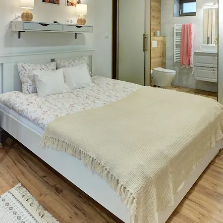 Guest house Rozmaring Vendeghaz *